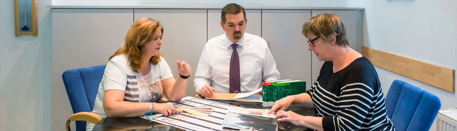 mueller-druckerei-besprechung-header